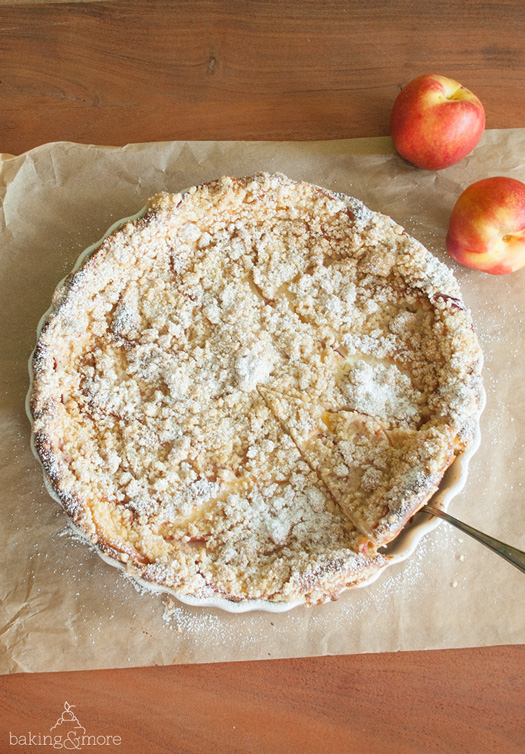 Kaesekuchen-Nektarinen-Tarte mit Streuseln