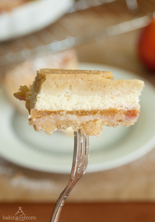 Kaesekuchen-Nektarinen-Tarte mit Streuseln