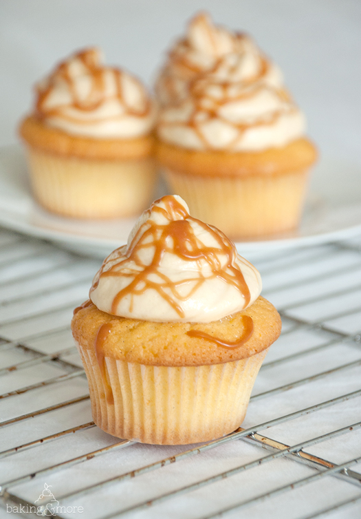 Vanille-Cupcake mit Karamell-Frosting - Vanilla Cupcakes with Caramel Frosting