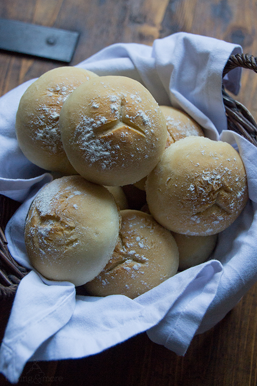 Dinkelbrötchen - Spelt Buns